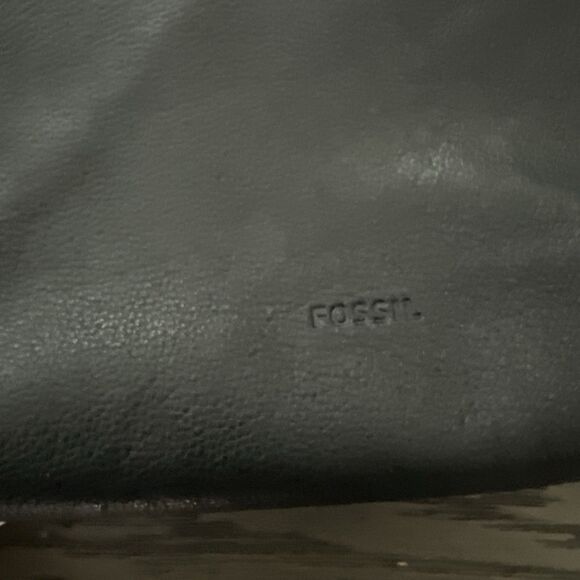 Fossil Black Leather Crossbody Purse gold tone hardware No Key - Picture 2 of 13